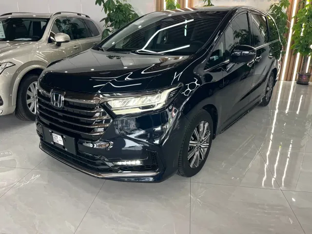 Фотография автомобиля — Honda Odyssey