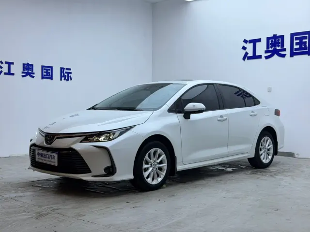 Фотография автомобиля — Toyota Corolla