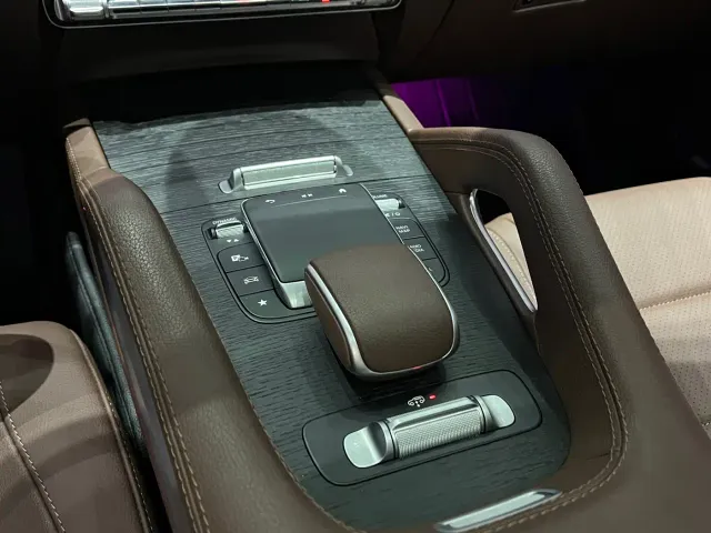 Mercedes-Benz GLE-Class — Фото автомобиля 17