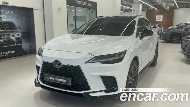 Фотография автомобиля — Lexus RX