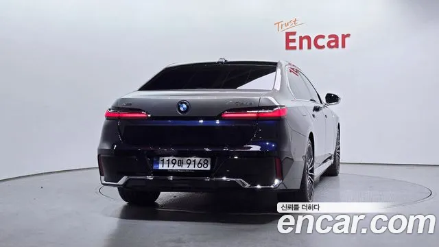 BMW 7-Series 7 серия (G70) — Фото автомобиля 4