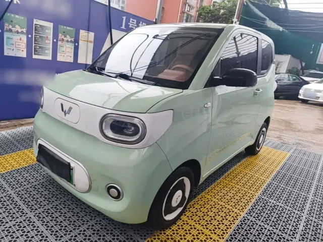 Фотография автомобиля — Wuling Hongguang Mini EV