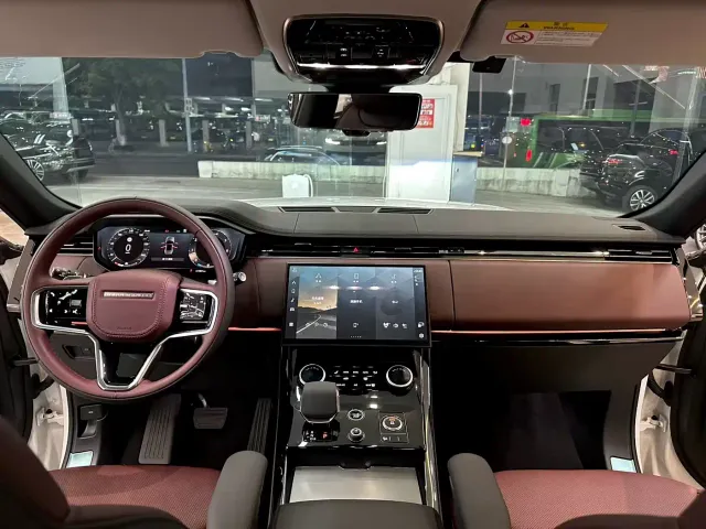 Land Rover Range Rover Sport — Фото автомобиля 8