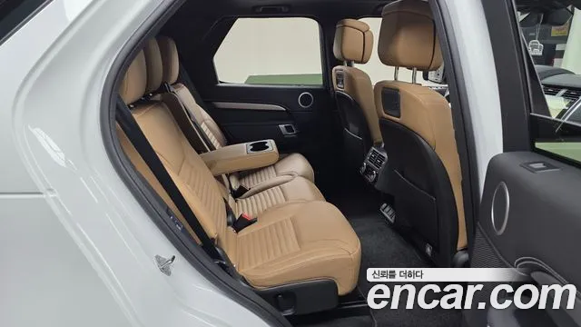 Land Rover Discovery — Фото автомобиля 16