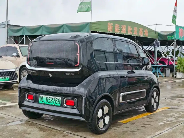 Baojun KiWi EV — Фото автомобиля 7