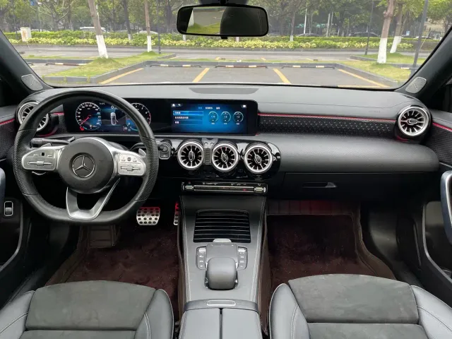 Mercedes-Benz A-Class — Фото автомобиля 5