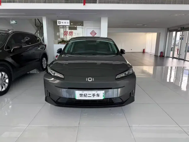 Changan Qiyuan A05 — Фото автомобиля 2