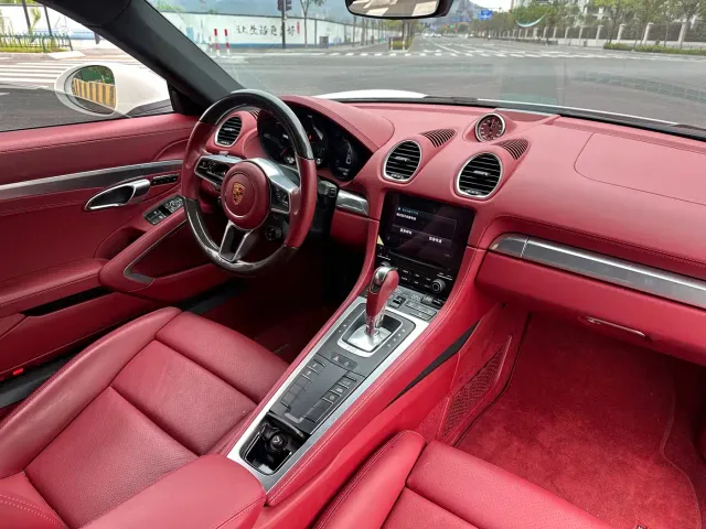 Porsche 718 — Фото автомобиля 10