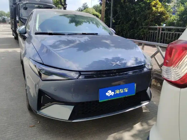 Xpeng P5 — Фото автомобиля 2