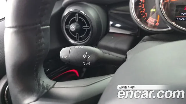 Mini Cooper Cooper 5 дверей Classic — Фото автомобиля 28