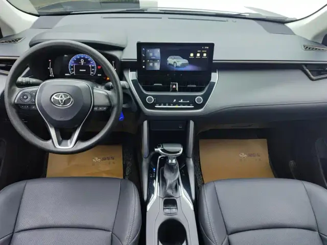 Toyota Frontlander — Фото автомобиля 12