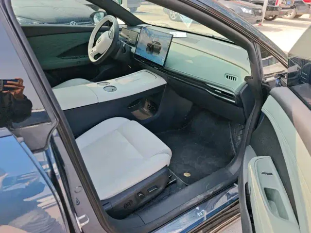 Nissan N7 — Фото автомобиля 8
