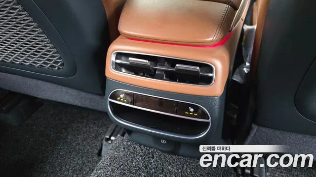 Genesis GV70 2.5T Бензин AWD — Фото автомобиля 19