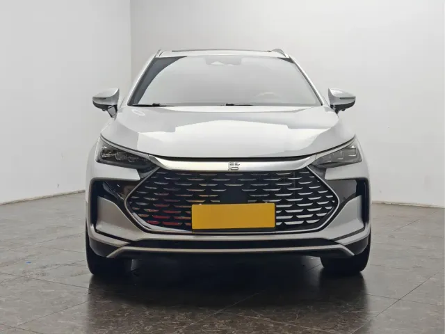 BYD Tang — Фото автомобиля 5