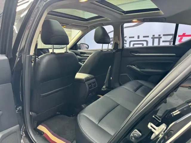 Nissan Teana — Фото автомобиля 11