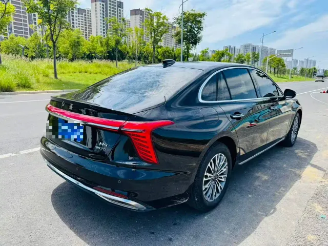 Hongqi H5 — Фото автомобиля 7