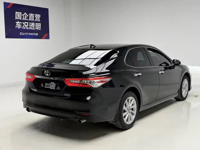 Toyota Camry — Фото автомобиля 4