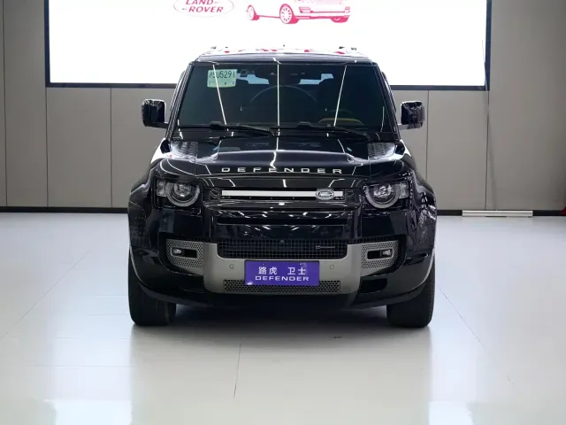 Фотография автомобиля — Land Rover Defender