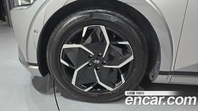 Hyundai Ioniq 5 — Фото автомобиля 5