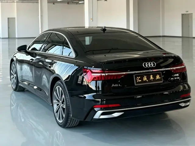 Audi A6L — Фото автомобиля 10