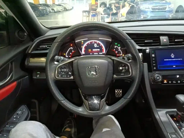 Honda Civic — Фото автомобиля 10