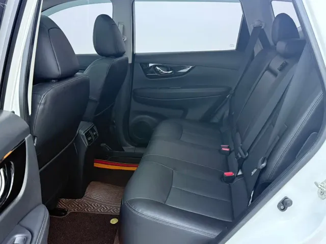 Nissan X-Trail — Фото автомобиля 8