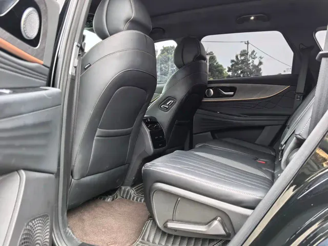 Chery Tiggo 9 — Фото автомобиля 9