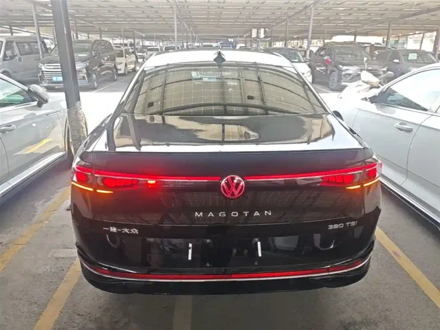 Volkswagen Magotan — Фото автомобиля 5