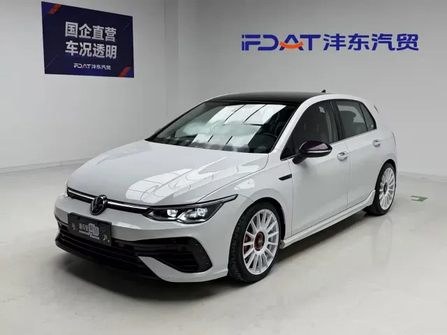 Фотография автомобиля — Volkswagen Golf