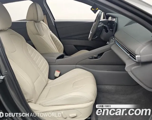 Hyundai Avante CN7 — Фото автомобиля 10