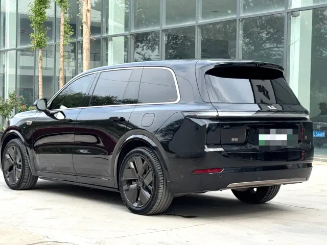 Li Auto L9 — Фото автомобиля 6