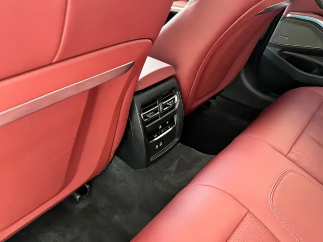 BMW 3 Series — Фото автомобиля 30