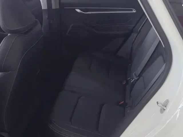 Geely Emgrand — Фото автомобиля 11