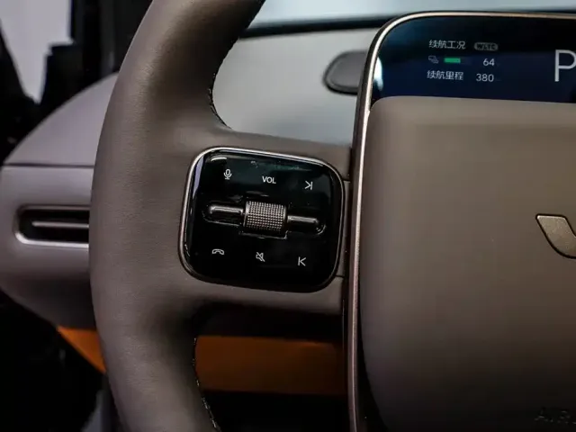 Li Auto Li Auto i6 2025 4WD Base Model — Фото автомобиля 20