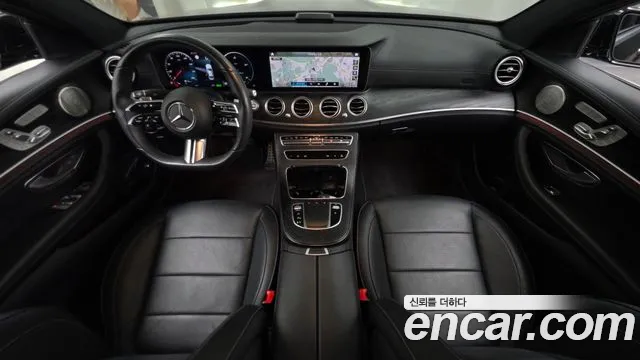 Mercedes-Benz E-Class — Фото автомобиля 2