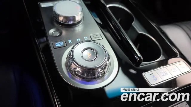 Genesis G80 RG3 — Фото автомобиля 12