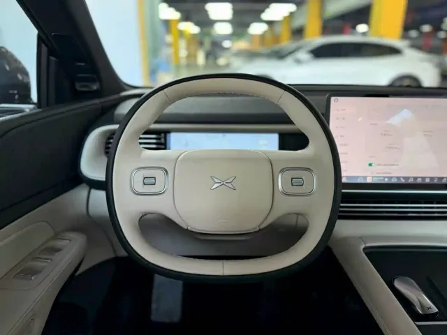 Xpeng G6 — Фото автомобиля 13