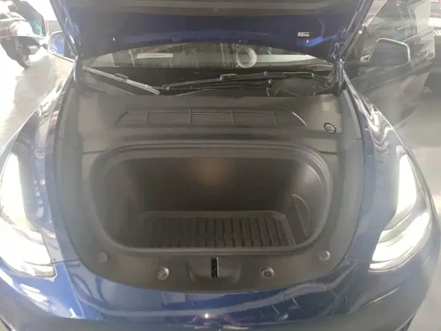 Tesla Model Y 2021 Performance High-Performance AWD — Фото автомобиля 19