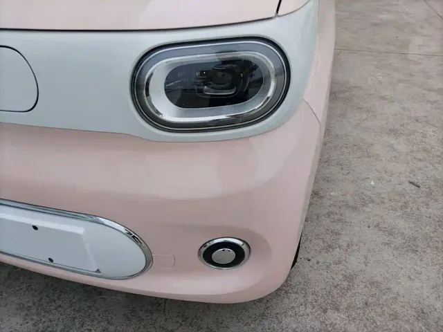 Wuling Hongguang Mini EV — Фото автомобиля 23