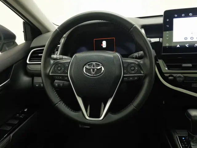 Toyota Camry — Фото автомобиля 11
