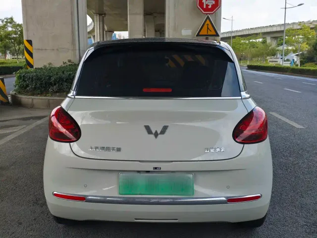 Wuling Bingo — Фото автомобиля 3