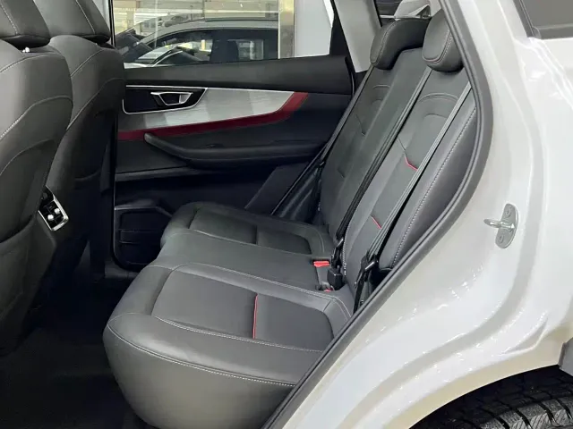 Chery Tiggo 7 — Фото автомобиля 13