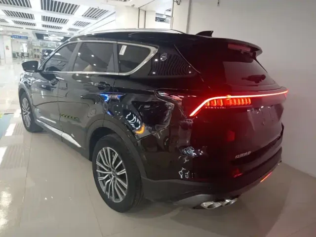 Jetour X70 Plus — Фото автомобиля 4