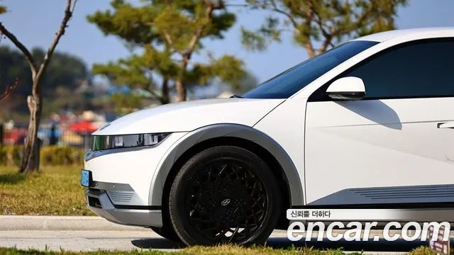 Hyundai Ioniq5 Ioniq5 Long Range AWD — Фото автомобиля 3