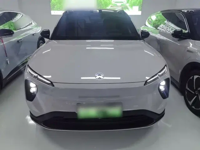 Nio ES6 — Фото автомобиля 2
