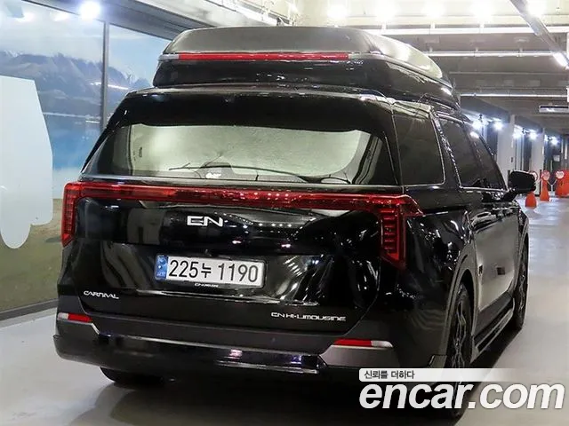 Kia Canival Новый Carnival 4 поколение Дизель 9 мест Hi-Limousine (Спецкузов) — Фото автомобиля 2