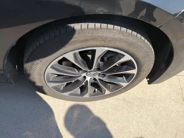 Toyota Avalon — Фото автомобиля 6