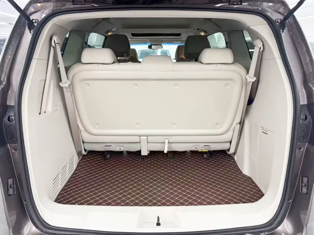 Buick GL8 — Фото автомобиля 19