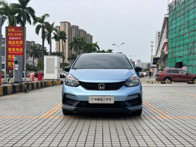 Honda Fit — Фото автомобиля 2