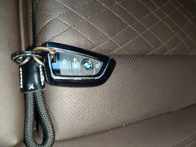 BMW 3 Series — Фото автомобиля 8